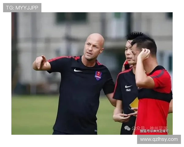 克鲁伊夫战术传承对现代足球战术演变与球队建设的影响分析